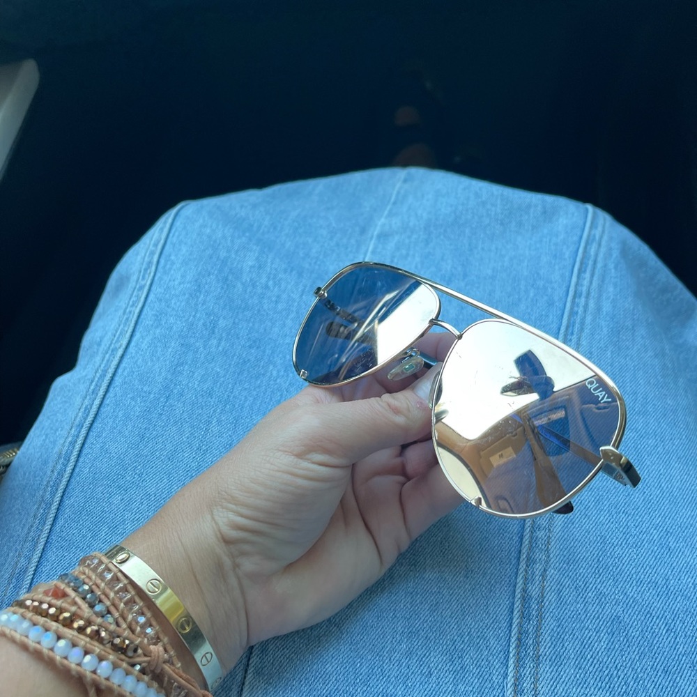 Quay rose gold glasses
